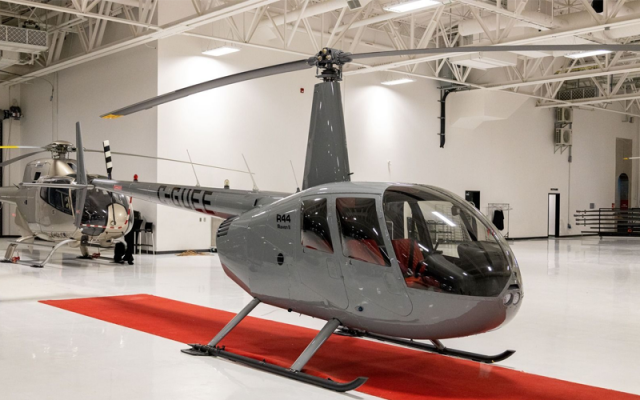2010 ROBINSON R44 RAVEN II Robinson - Helicopters Piston