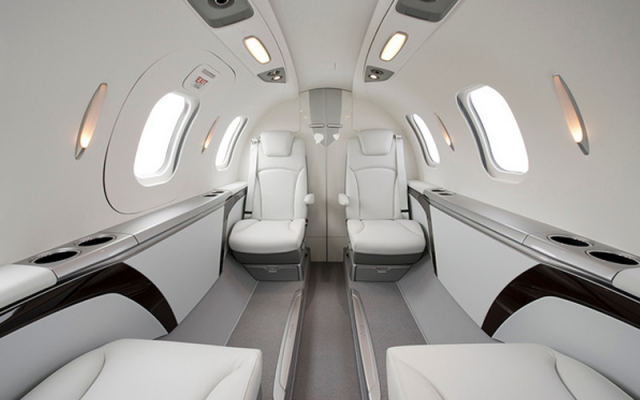 Honda Jet. Charter Honda Aircraft - Aircraft Turbofan