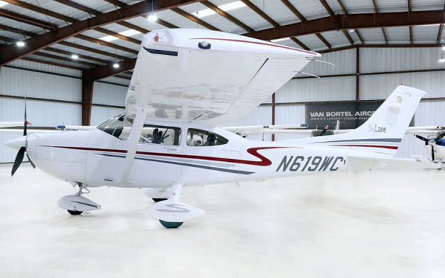 2001 Cessna 182 T Cessna - Aircraft Piston