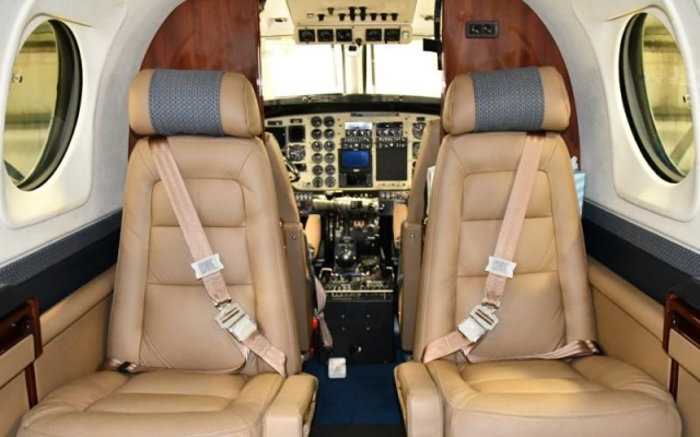 2005 BEECHCRAFT KING AIR C90B Beechcraft - Aircraft Turboprop