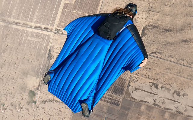 AURA 5 Shop - Skydiving Wingsuits