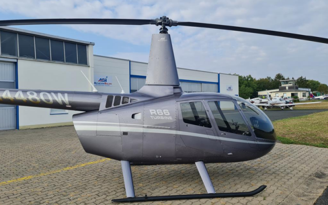 Robinson R66 N4480W Robinson - Helicopters Piston