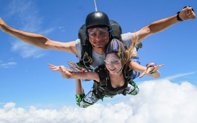 Full-service parachute rigging Shop - Skydiving Rigging