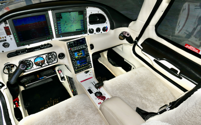 Cirrus SR 20 Cirrus - Aircraft Piston