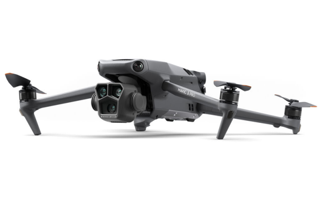 DJI Mavic 3 Pro Drone with DJI RC DJI - Drones Quadcopters