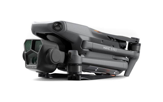 DJI Mavic 3 Pro Drone with Fly More Combo & DJI RC DJI - Drones Quadcopters