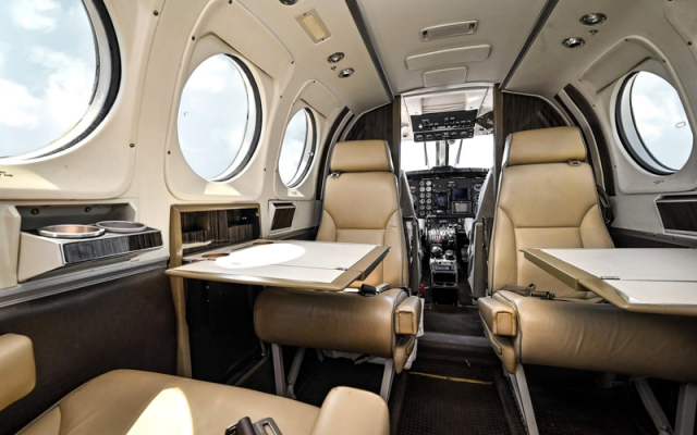 1983 BEECHCRAFT KING AIR F90 Beechcraft - Aircraft Turboprop