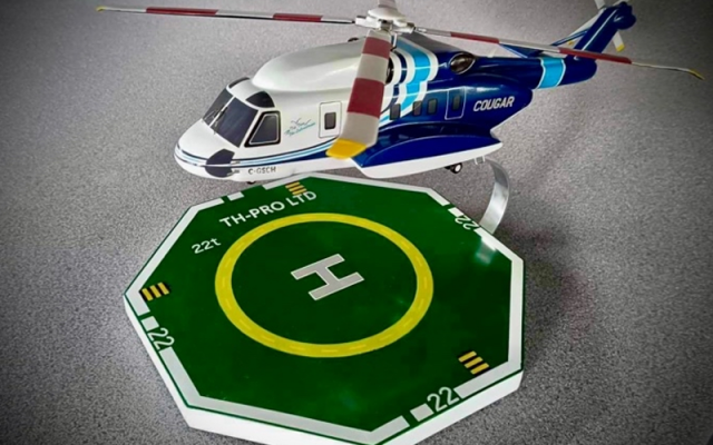 Sikorsky S92 in Cougar livery with helideck base Shop - Helicopters Accessories