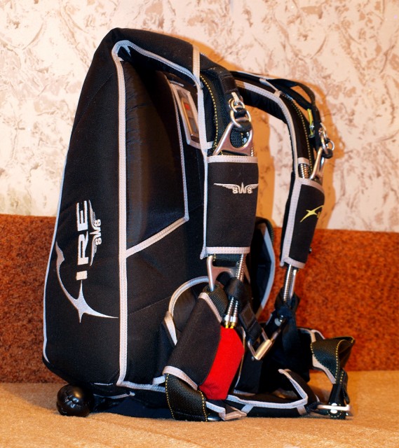 Fire SkyWideSystems - Skydiving Containers