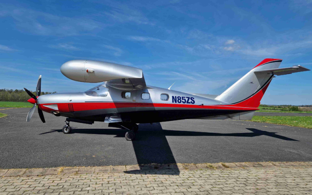 EXTRA EA-500 N85ZS Extra Aircraft - Aircraft Turboprop