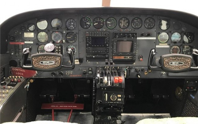 Cessna 402 B Cessna - Aircraft Piston