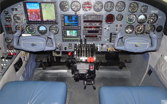 Cessna 414 Garmin G600 Cessna - Aircraft Piston