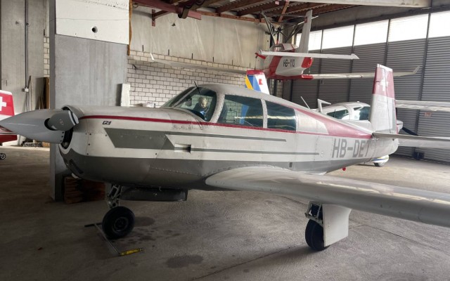 Mooney M20E Super 21 Mooney - Aircraft Piston