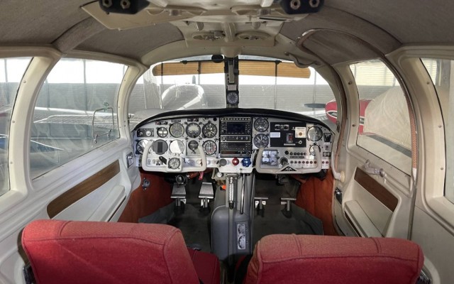 Mooney M20E Super 21 Mooney - Aircraft Piston