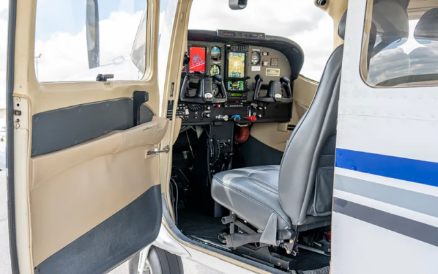 2001 CESSNA T182T SKYLANE Cessna - Aircraft Piston