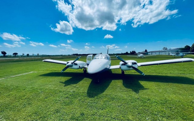 Piper PA-34-200 Seneca I Piper - Aircraft Piston