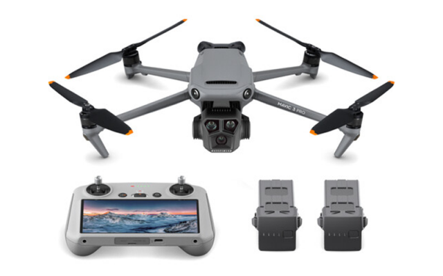DJI Mavic 3 Pro Drone with Fly More Combo & DJI RC DJI - Drones Quadcopters