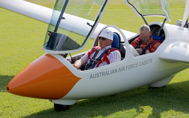 ASK 21 Mi Schleicher - Gliders Piston