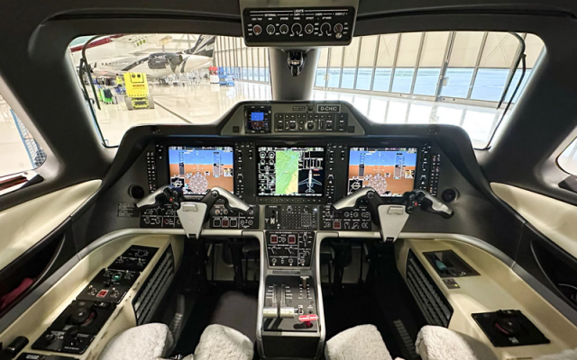 2012 Embraer Phenom 300 Embraer - Aircraft Turbofan