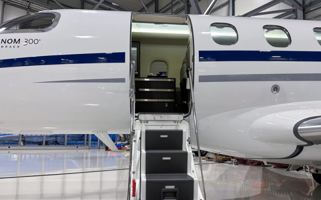 2012 Embraer Phenom 300 Embraer - Aircraft Turbofan