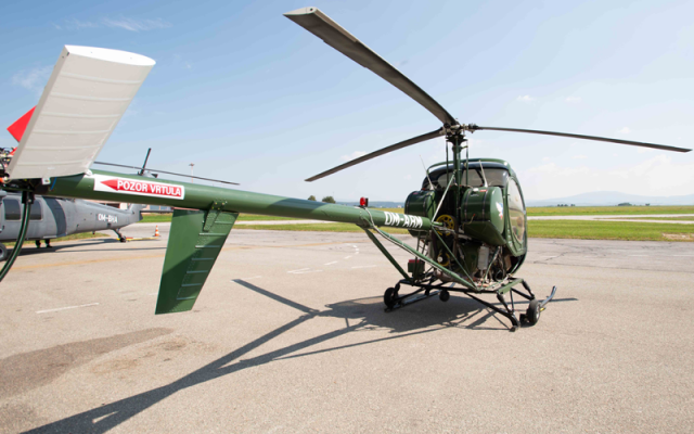 SCHWEIZER 300 OM-ARM Schweizer - Helicopters Piston