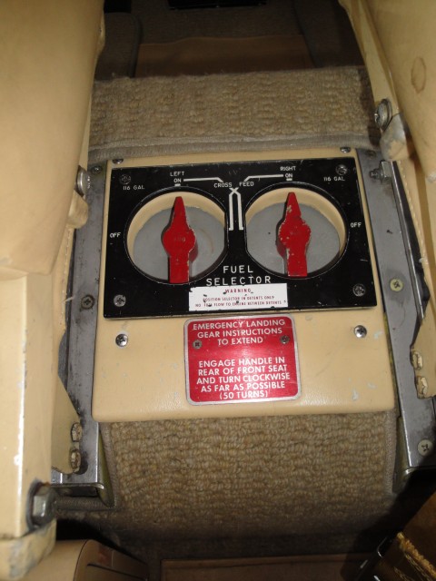 Beech 60 Duke B Beechcraft - Aircraft Piston