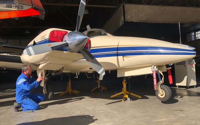 Beech 60 Duke B Beechcraft - Aircraft Piston