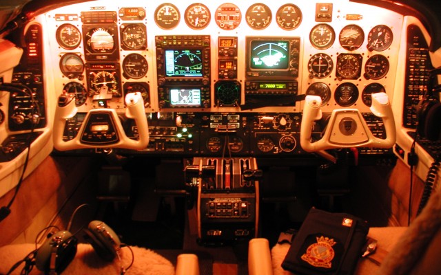 Beech 60 Duke B Beechcraft - Aircraft Piston