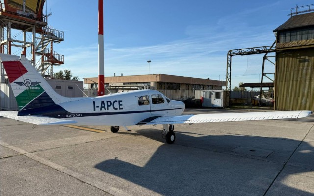 Piper PA-28-161 Cadet Piper - Aircraft Piston
