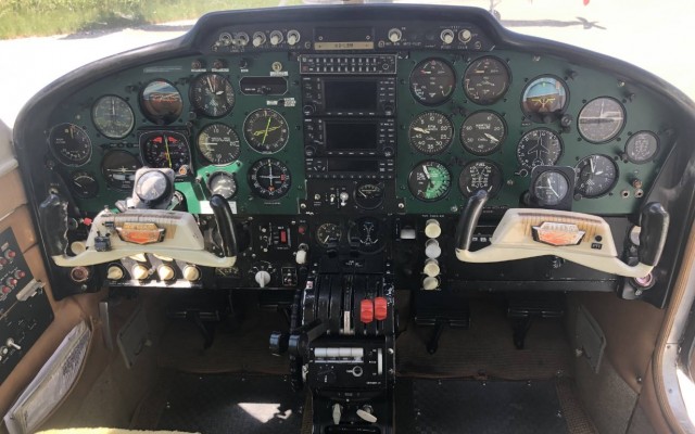 Cessna 310 F Cessna - Aircraft Piston