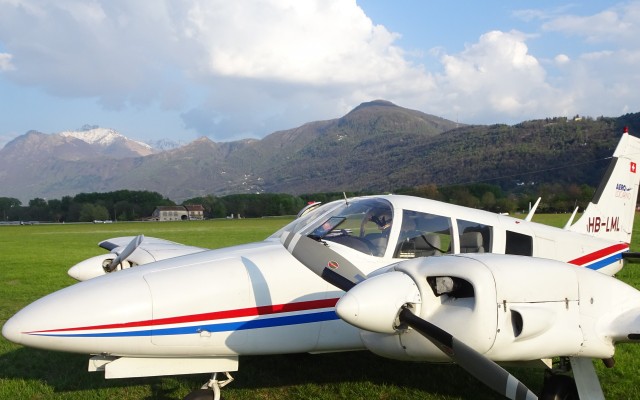 Piper PA-34-200 Seneca I Piper - Aircraft Piston