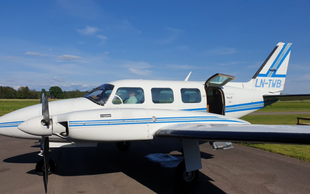 Piper Navajo PA-31-325 CR Piper - Aircraft Piston