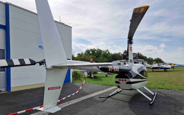 Helicopter Robinson R44 II OY-HHR Robinson - Helicopters Piston
