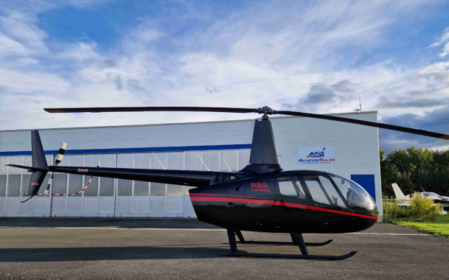 Helicopter Robinson R66 N66R Robinson - Helicopters Piston