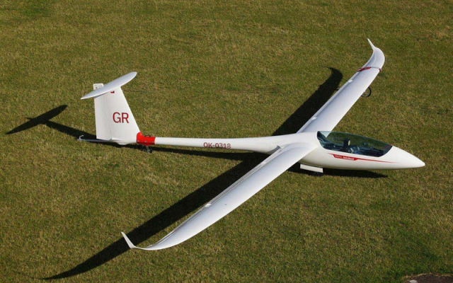 Rent the new TWIN SHARK HPH - Gliders Piston