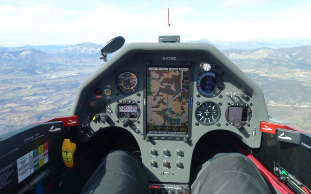 Rent-a-Glider. Arcus M, Ventus 3M, Slingsby T21 Schempp-Hirth - Gliders Piston
