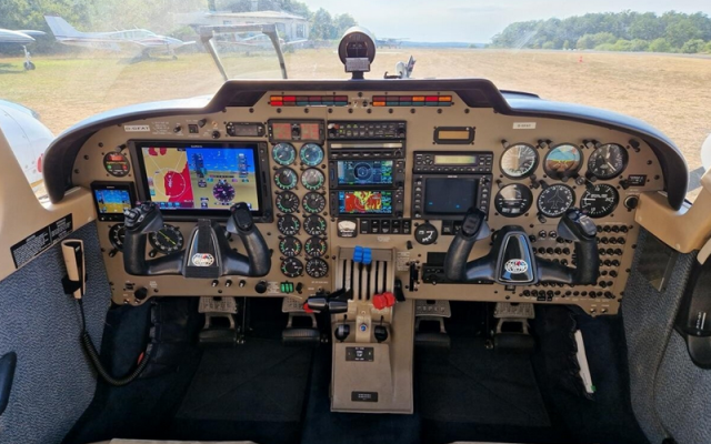 2000 Piper Seneca V for sale, Germany Piper - Aircraft Piston