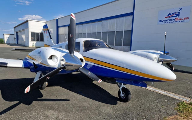 2000 Piper Seneca V for sale, Germany Piper - Aircraft Piston
