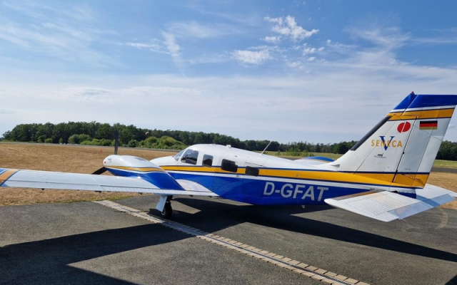 2000 Piper Seneca V for sale, Germany Piper - Aircraft Piston