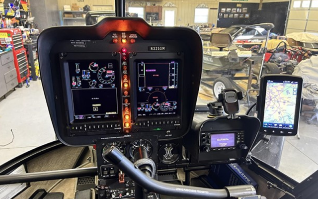 2006 ROBINSON R44 RAVEN II Robinson - Helicopters Piston