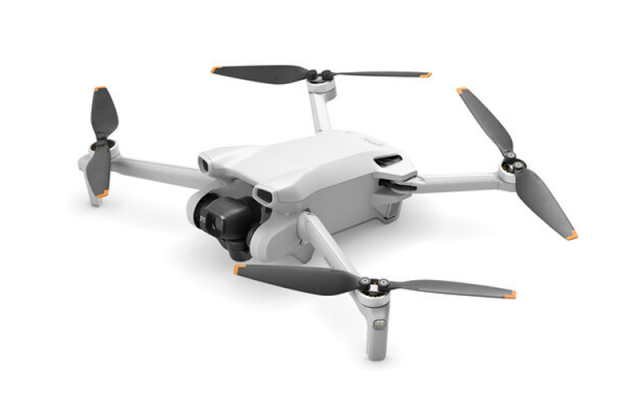 DJI Mini 3 with DJI RC Remote (Fly More Combo) DJI - Drones Quadcopters