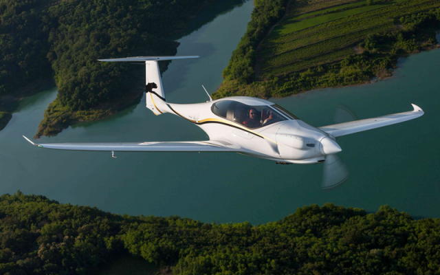 Panthera. PIPISTREL Pipistrel - Aircraft Piston