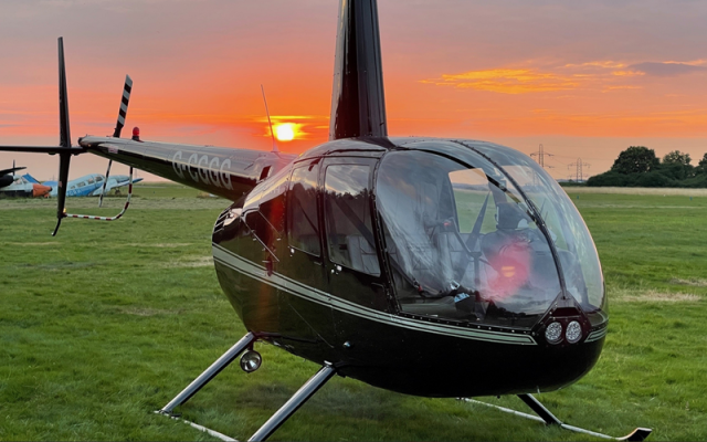 1999 Robinson R44, England, United Kingdom Robinson - Helicopters Piston