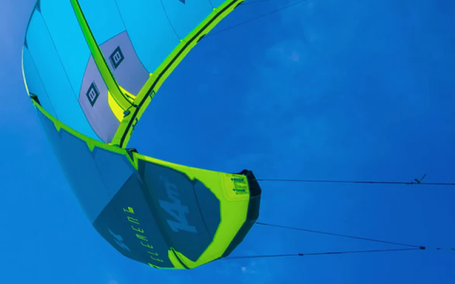 ELEMENT 8 Switch Kites - Kiting Kites