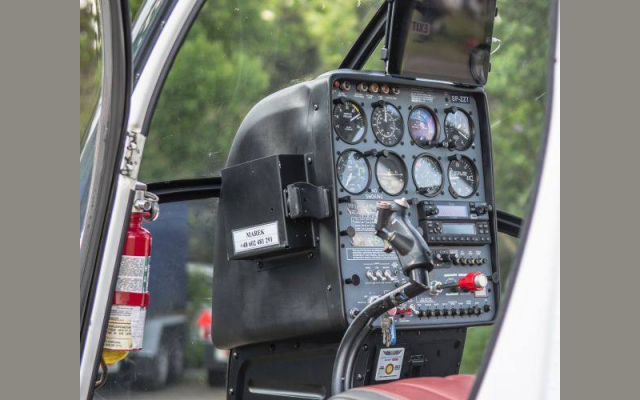 2005 Schweizer 300C Piston Helicopter Schweizer - Helicopters Piston