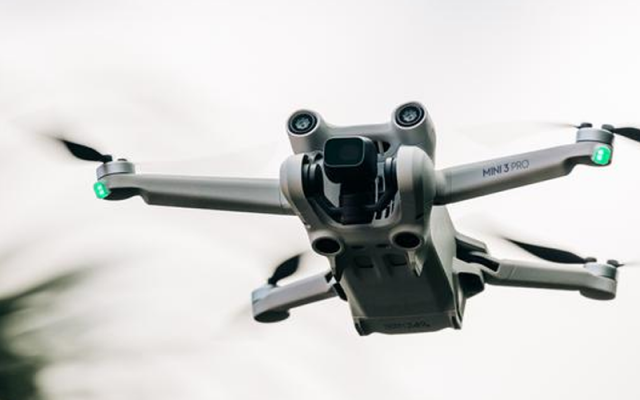 DJI Mini 3 Pro with DJI RC Remote & Fly More Kit DJI - Drones Quadcopters