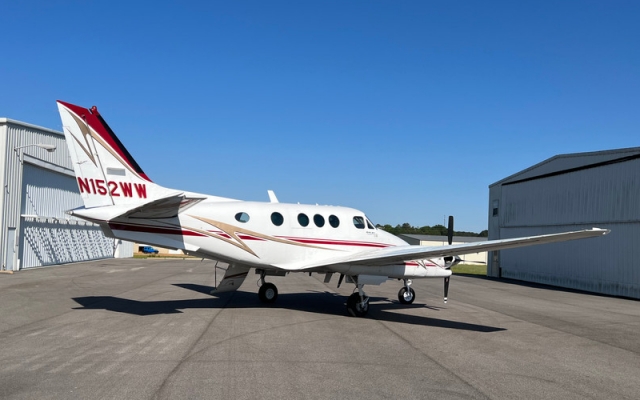 C90 King Air Beechcraft | LJ-654 Beechcraft - Aircraft Turboprop