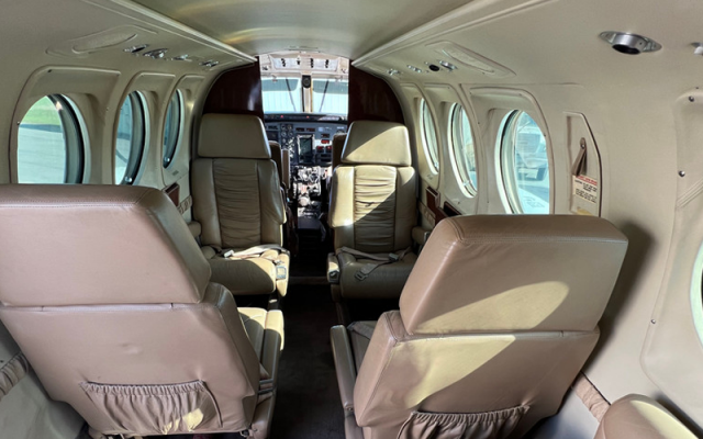 C90 King Air Beechcraft | LJ-654 Beechcraft - Aircraft Turboprop