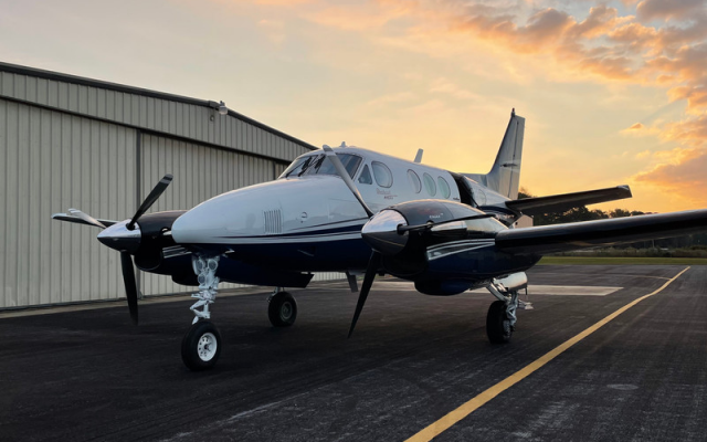 C90 King Air Beechcraft | LJ-676 Beechcraft - Aircraft Turboprop