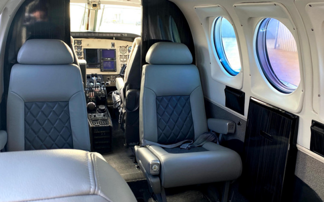 C90 King Air Beechcraft | LJ-676 Beechcraft - Aircraft Turboprop